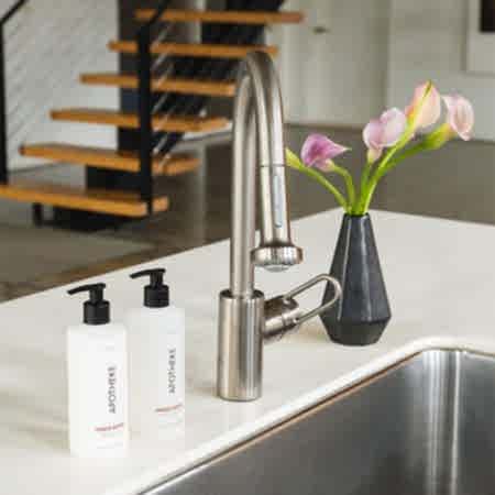 Apotheke White Vetiver Liquid Soap