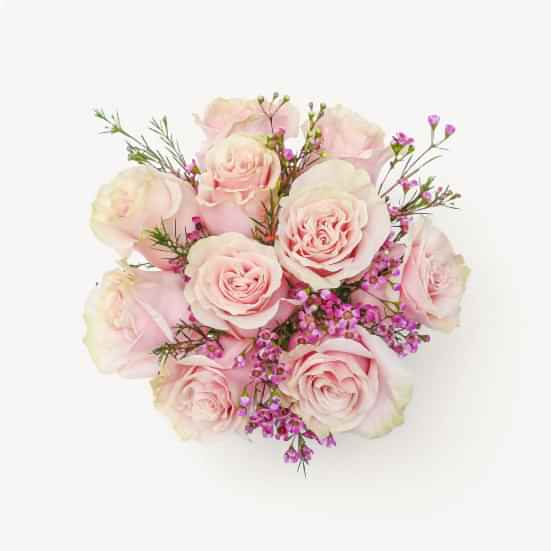 Make Me Blush + Sydney Hale Candle Roses