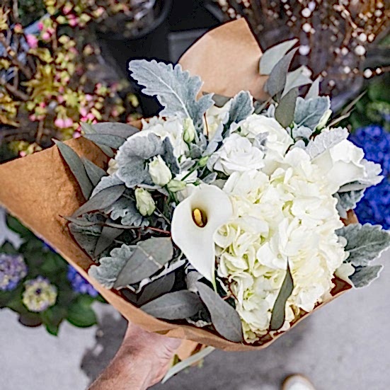 Bianca Bouquet Lisianthus